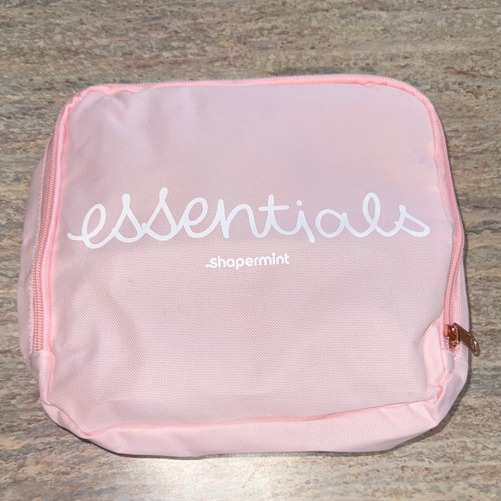 Shapermint Essentials Light Pink Cosmetic Bag